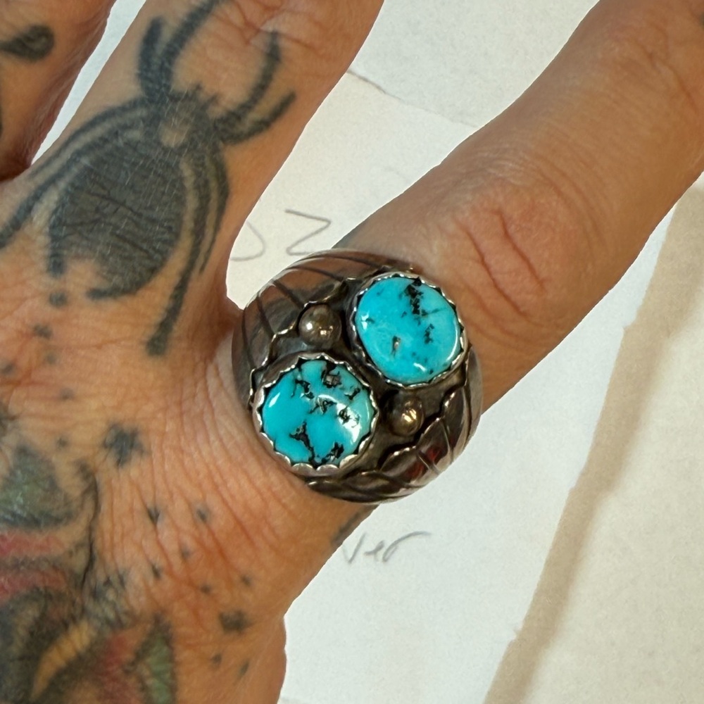 Sterling silver and turquoise old pawn ring sz 11.5-12